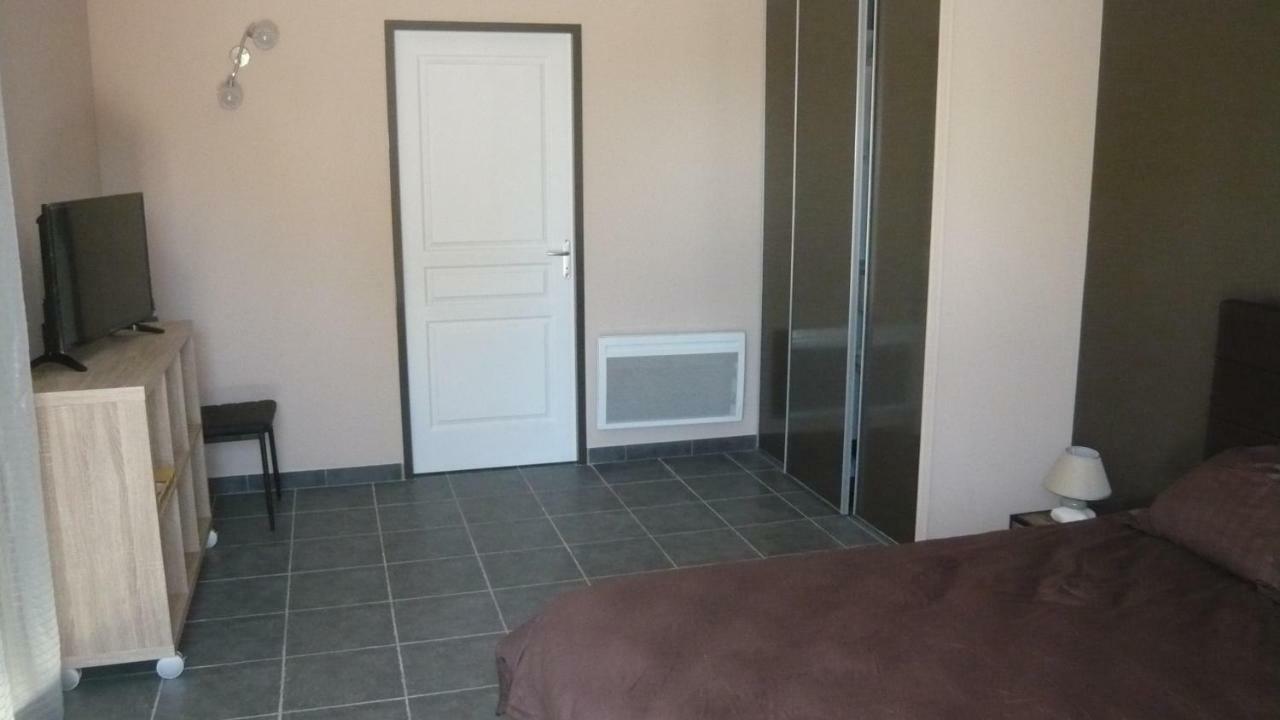 Chambres D'Hotes, B&B Climatisees La Borrellienne Saint-Maximin-la-Sainte-Baume Ngoại thất bức ảnh